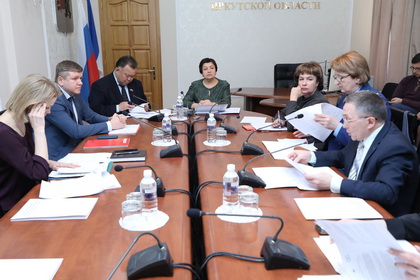 Заседание комитета по социально-культурному законодательству прошло в областном парламенте